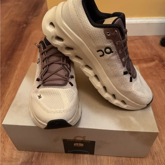 On Running Cream and Brown Cloudtilt Athletic Shoes - Picture 5 of 9